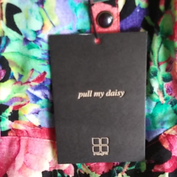 New! Insight Crossback Button Front Dress - Picture 4 of 5